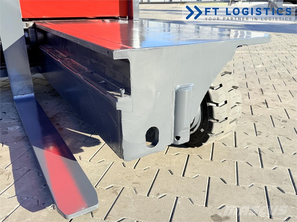 Combilift C3000GST | GAS | TRIPLEX 8300MM | FREE-LIFT | FORK Four-way truck