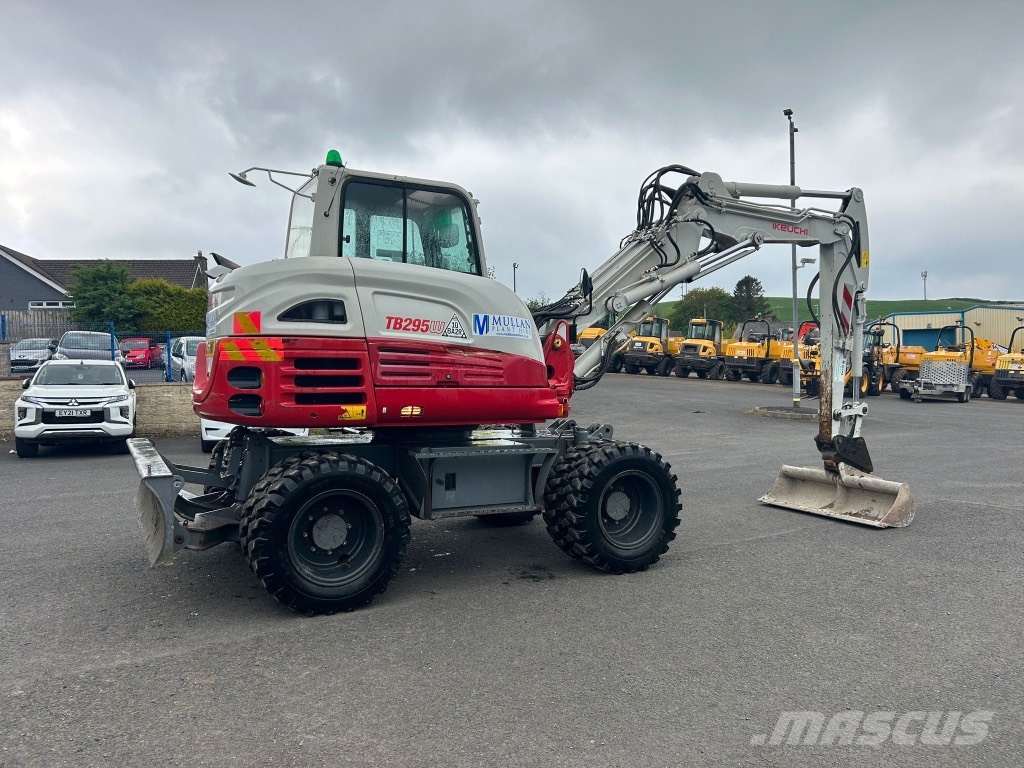 Takeuchi TB295W ( 3 piece boom ) 轮式挖掘机