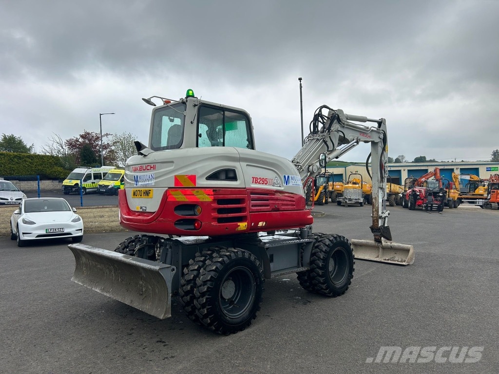 Takeuchi TB295W ( 3 piece boom ) 轮式挖掘机
