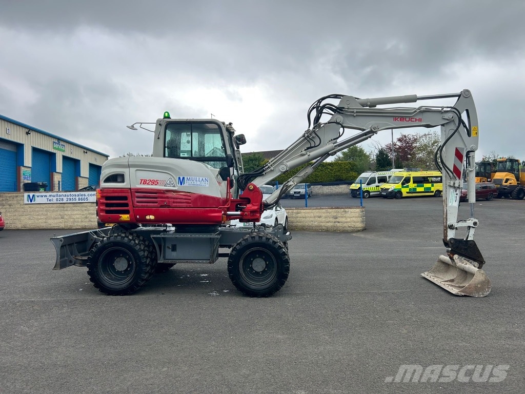 Takeuchi TB295W ( 3 piece boom ) 轮式挖掘机