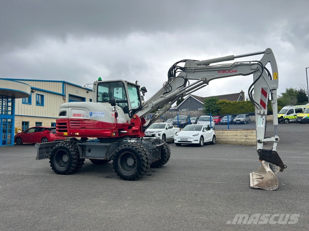 Takeuchi TB295W ( 3 piece boom ) 轮式挖掘机