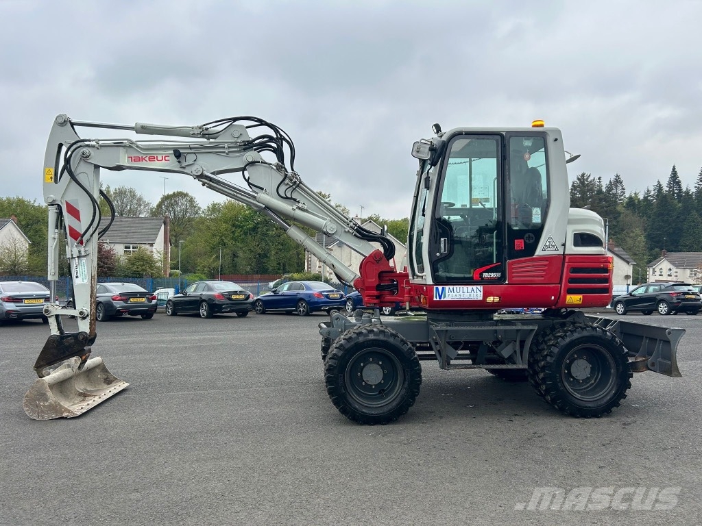 Takeuchi TB295W ( 3 piece boom ) 轮式挖掘机