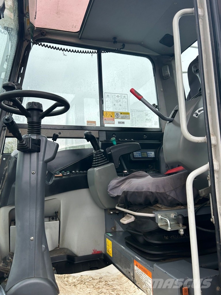Takeuchi TB295W ( 3 piece boom ) 轮式挖掘机