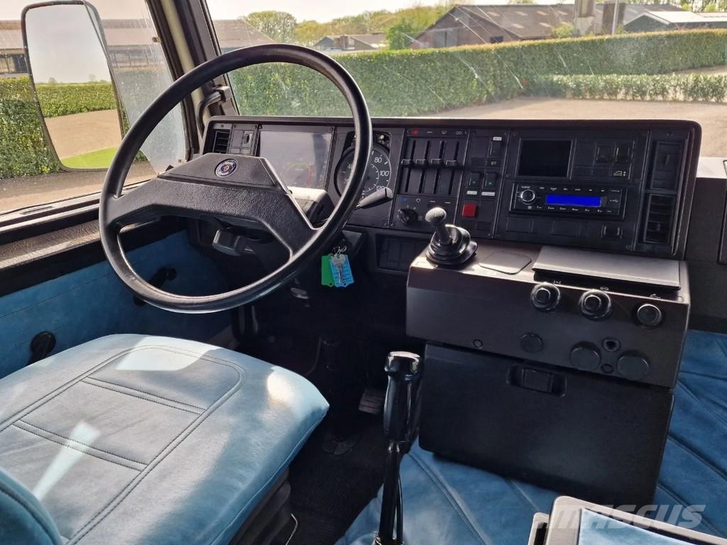 Scania R142-V8 420 V8 - Old timer - Clean chassis/cab/int Naudoti vilkikai