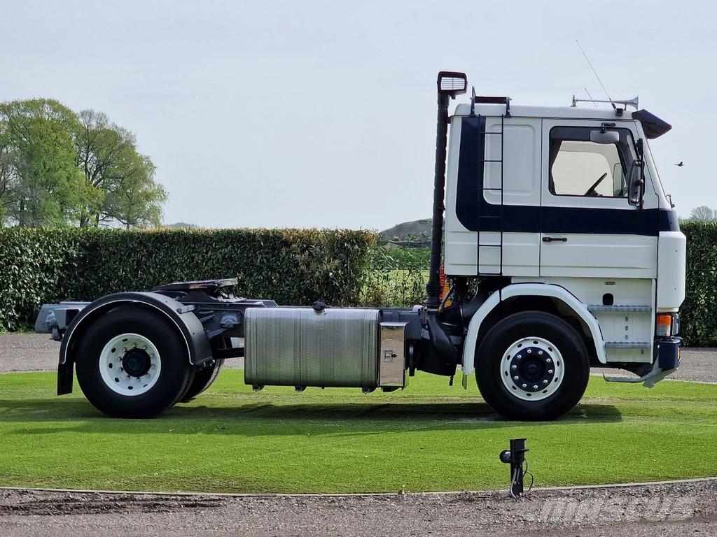 Scania R142-V8 420 V8 - Old timer - Clean chassis/cab/int Naudoti vilkikai