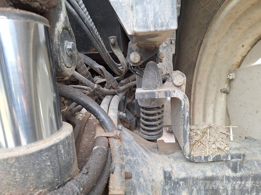 New Holland T 6050 Plus Traktorit