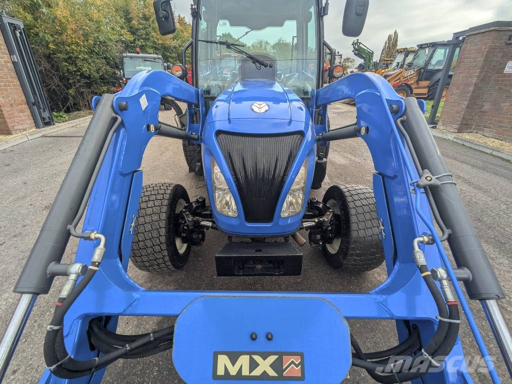 New Holland Boomer 50 Kompaktie traktori