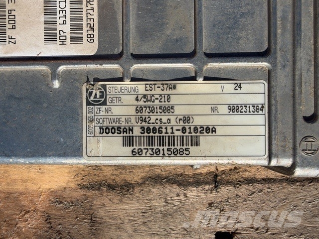 Doosan DL 300-5 USED TRANSMISSION ZF 210 أجهزة نقل
