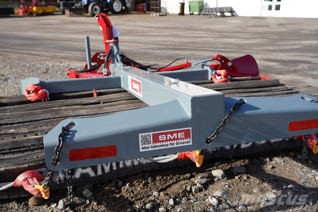 SME VÄGSLADD EXTREME 2,8 M LYFTRAM Niveladoras de arraste