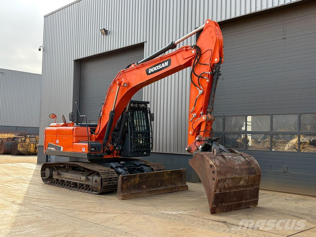 Doosan DX180LC-3 Kāpurķēžu ekskavatori