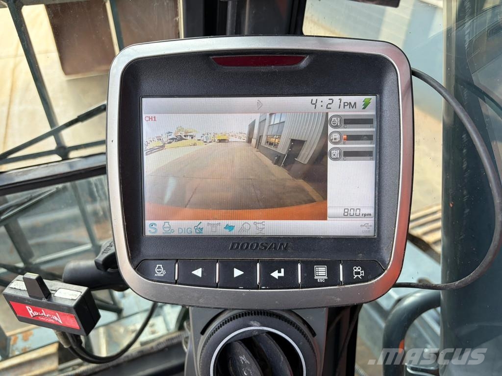 Doosan DX180LC-3 Kāpurķēžu ekskavatori