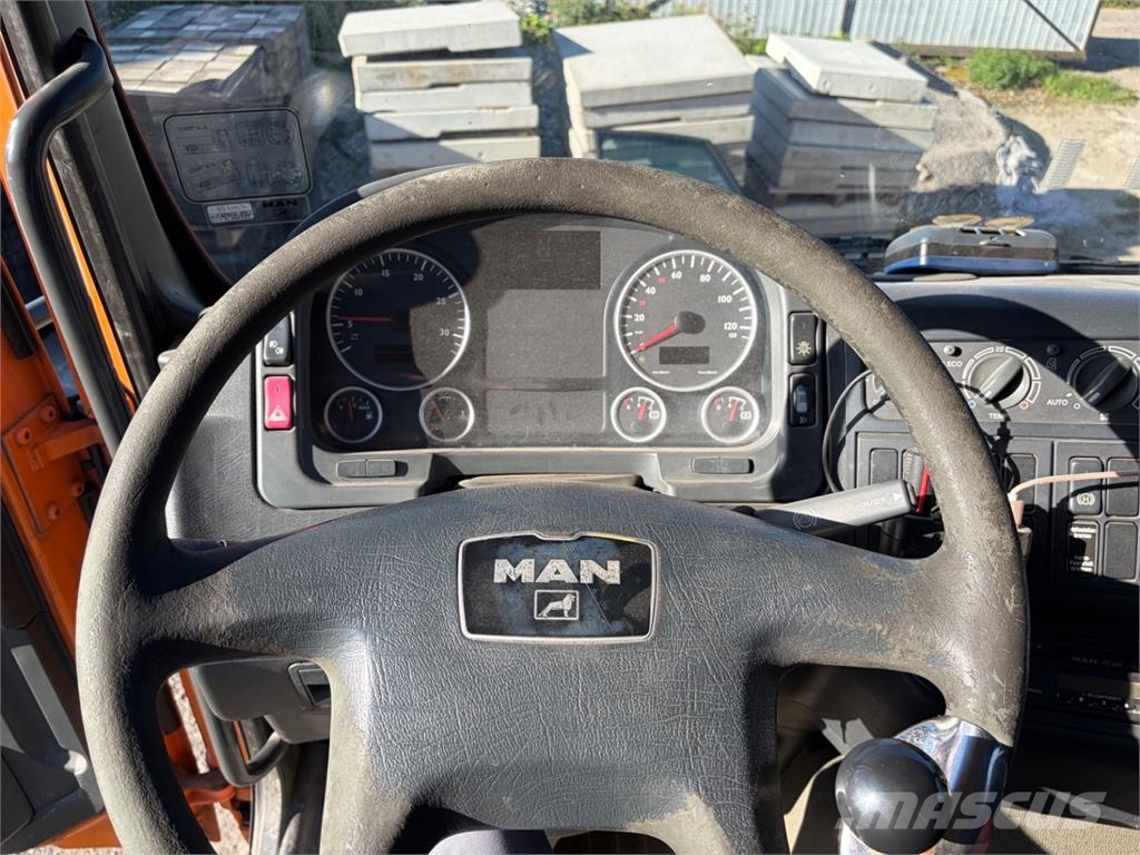 MAN TGA 28.350 6X4-4 BL شاحنات بمقصورة وهيكل