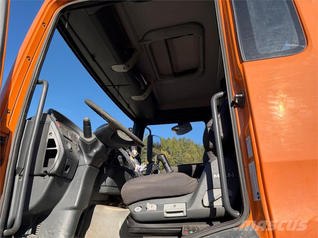 MAN TGA 28.350 6X4-4 BL شاحنات بمقصورة وهيكل