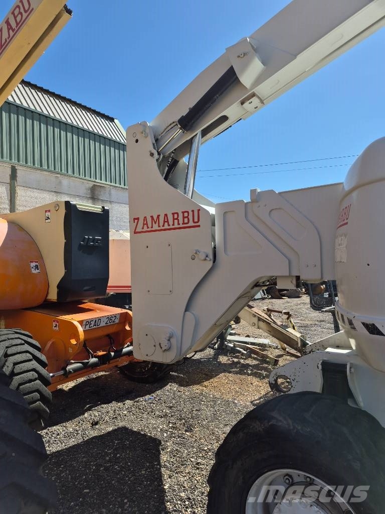 JLG 800 AJ Plataforma de trabajo articulada