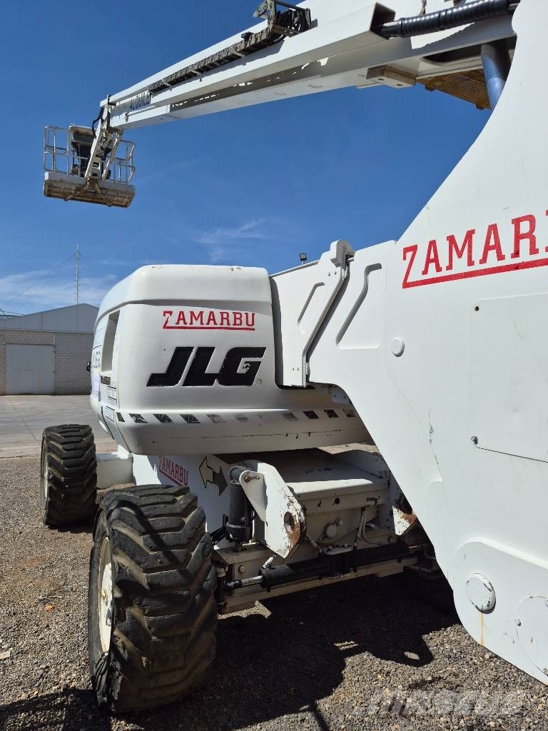 JLG 800 AJ Plataforma de trabajo articulada