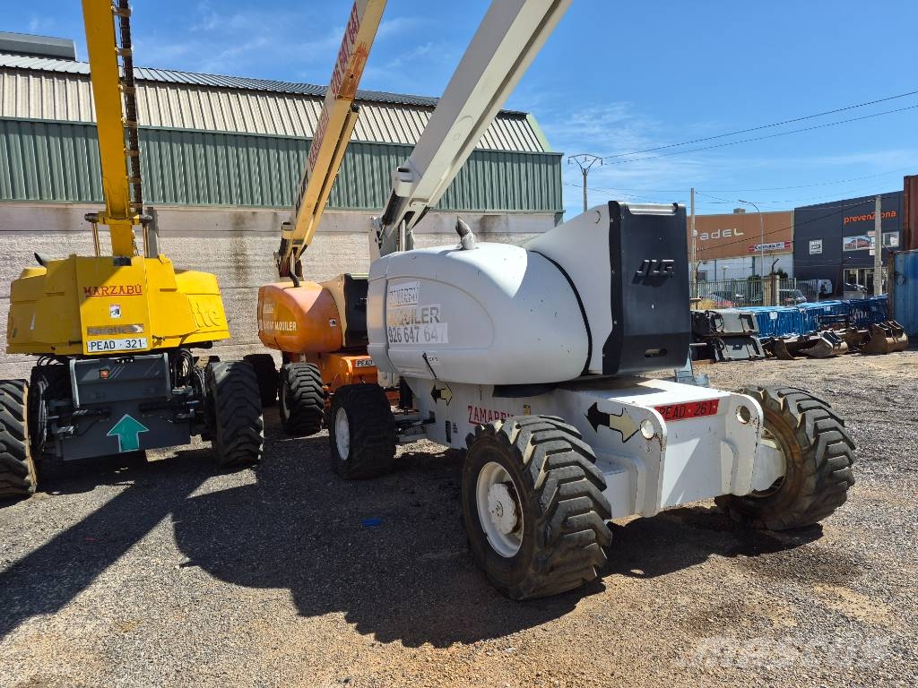 JLG 800 AJ Plataforma de trabajo articulada