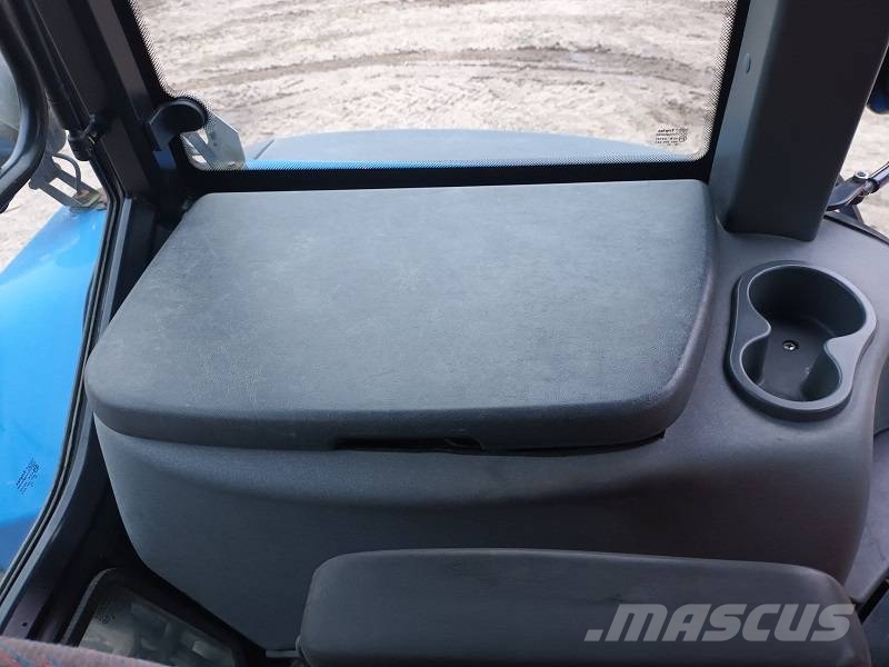 New Holland TM 120 RC الجرارات