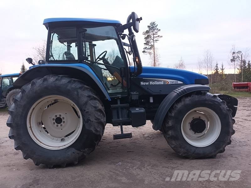 New Holland TM 120 RC الجرارات