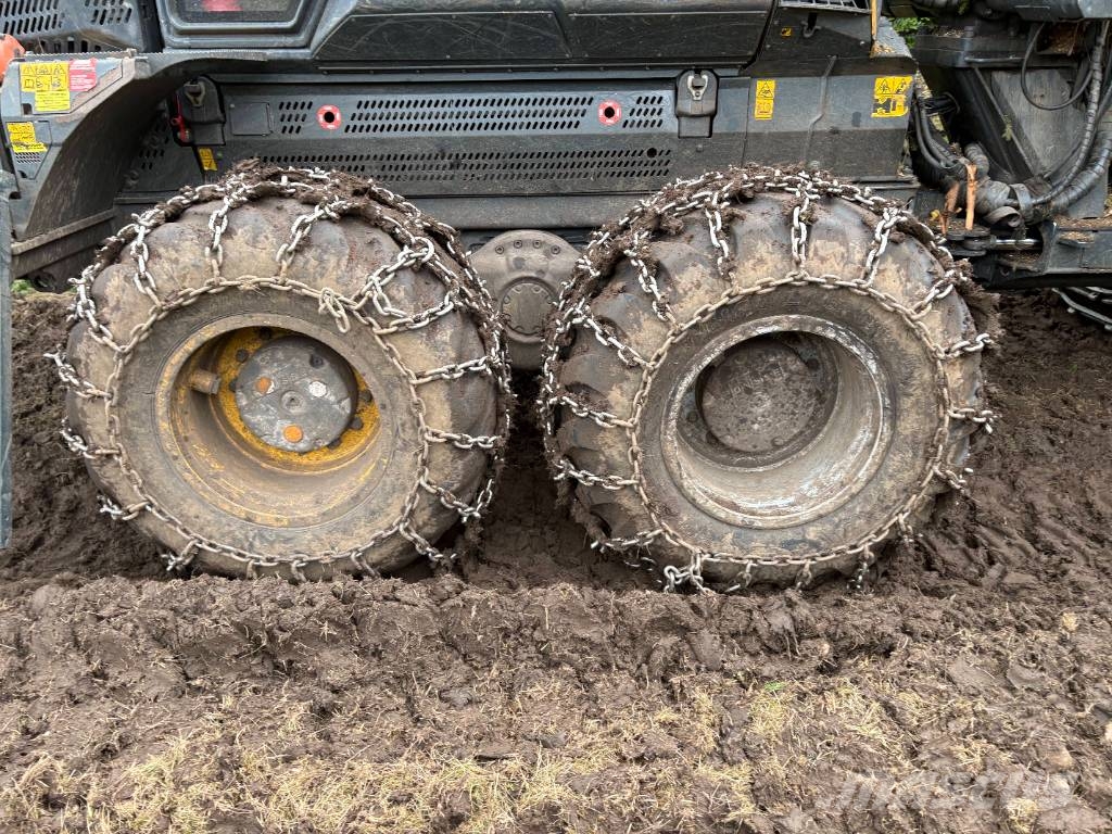 Ponsse WISENT 8W Forwarder