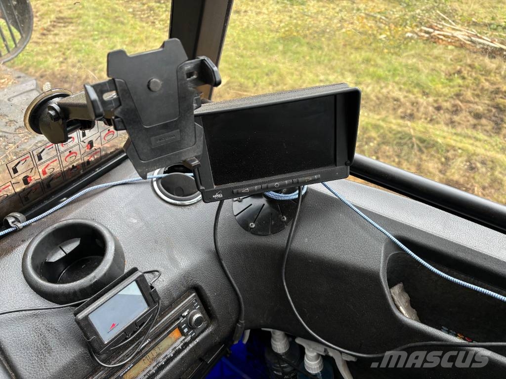 Ponsse WISENT 8W Forwarder