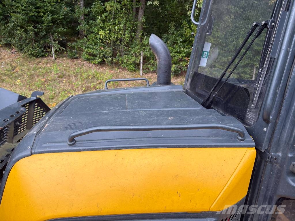 Ponsse WISENT 8W Forwarder
