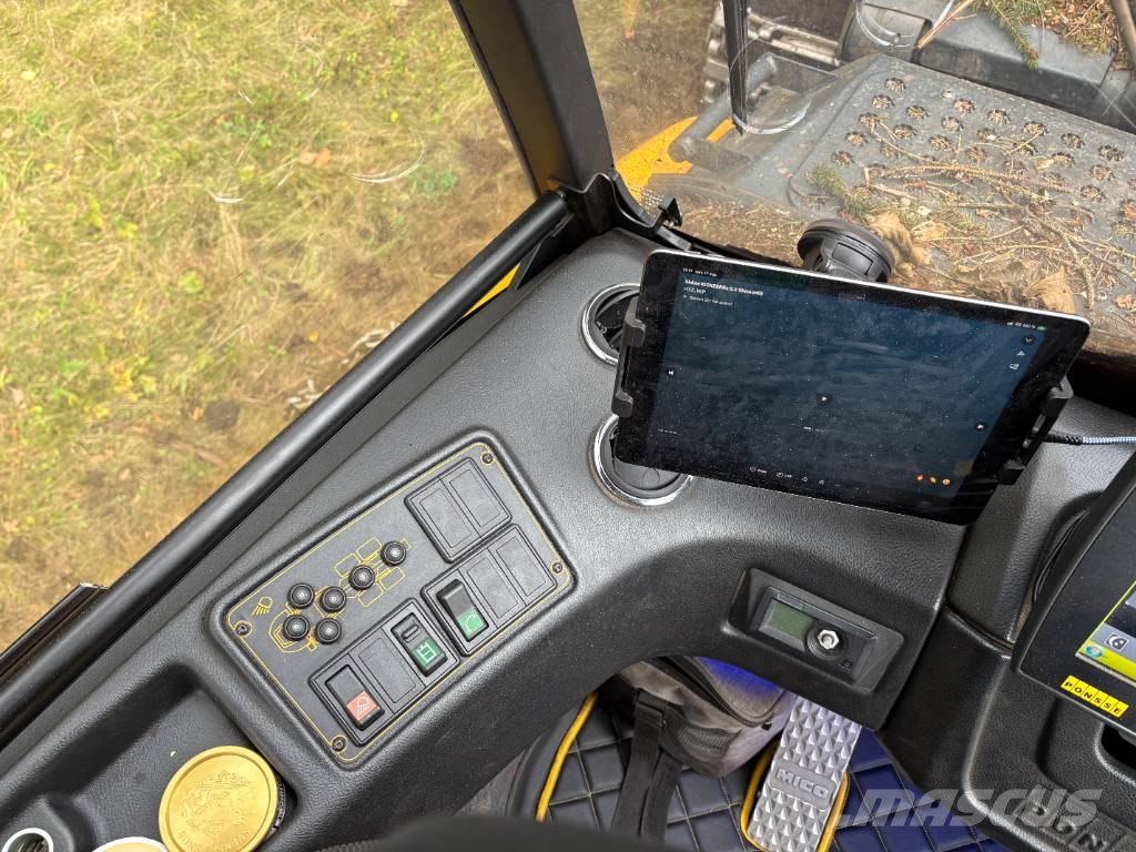 Ponsse WISENT 8W Forwarder