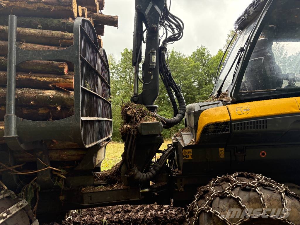 Ponsse WISENT 8W Forwarder