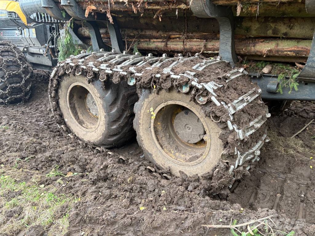 Ponsse WISENT 8W Forwarder