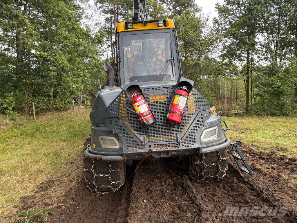 Ponsse WISENT 8W Forwarder