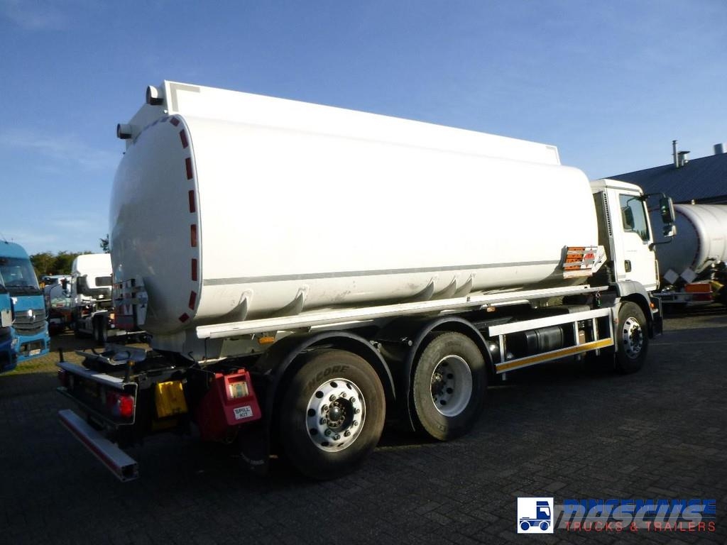 MAN TGM 26.340 6X2 RHD fuel tank 21 m3 / 5 comp Camiones cisterna