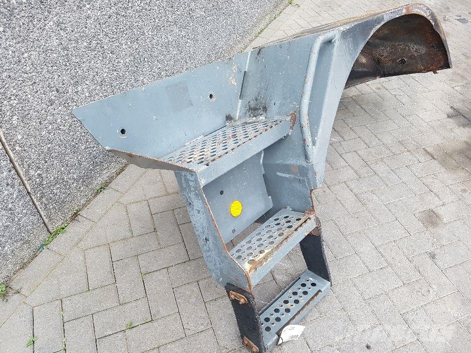 Liebherr L514 - 9069818 - Wheel box/Wheel case/Radkasten Chasís