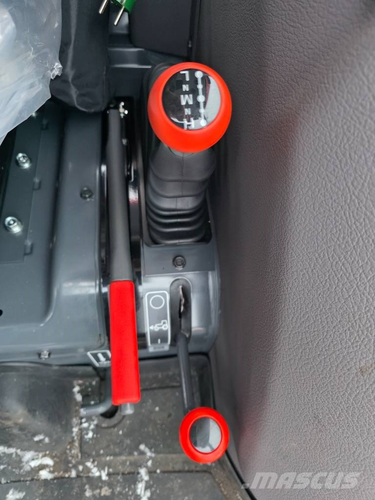 Kubota L2-552 HST جرارات مدمجة