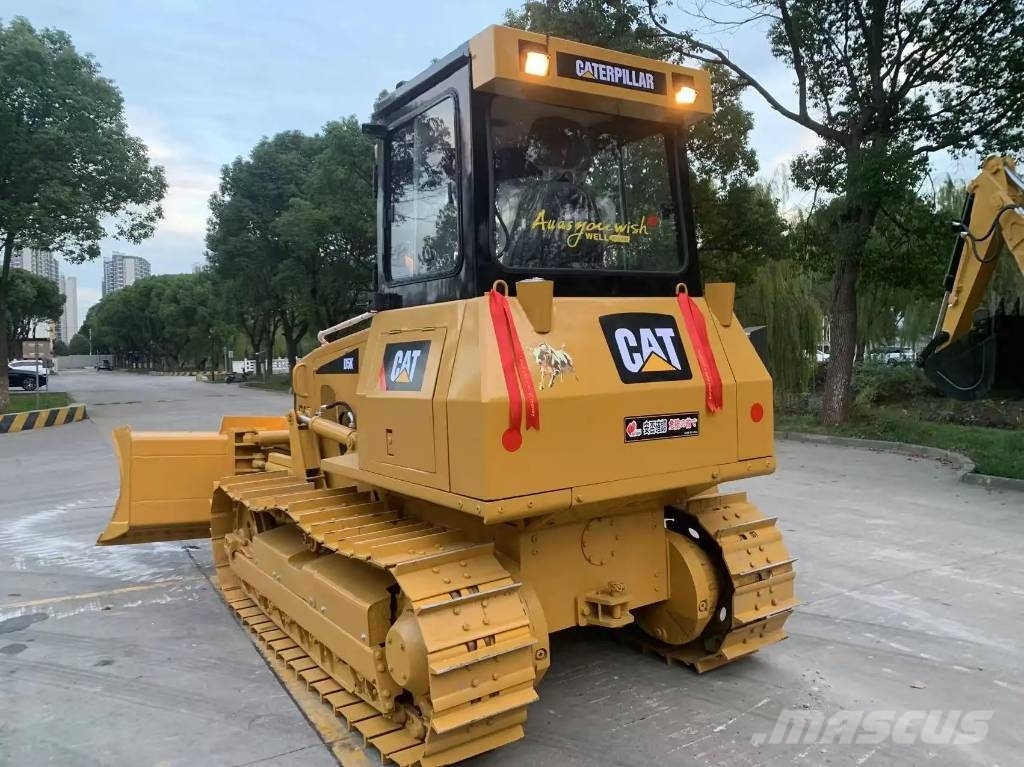 CAT D 5 K Μπουλντόζες με ερπύστριες