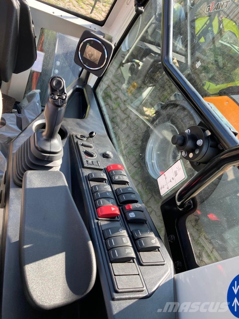 CLAAS Torion 639 لوادر بعجل