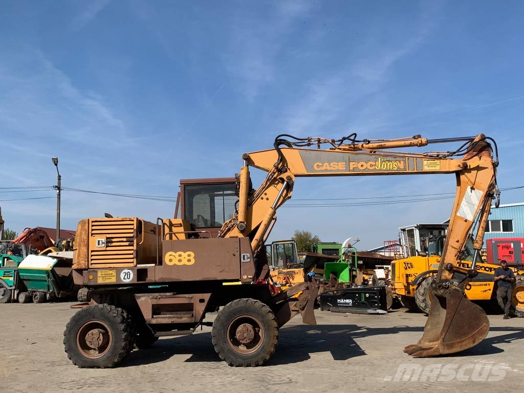 Case Poclain 688 Excavatoare cu roti