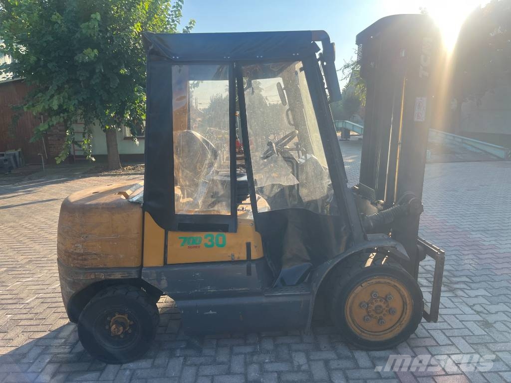 TCM FG30N 5T V-2881 OB Gasolmotviktstruckar