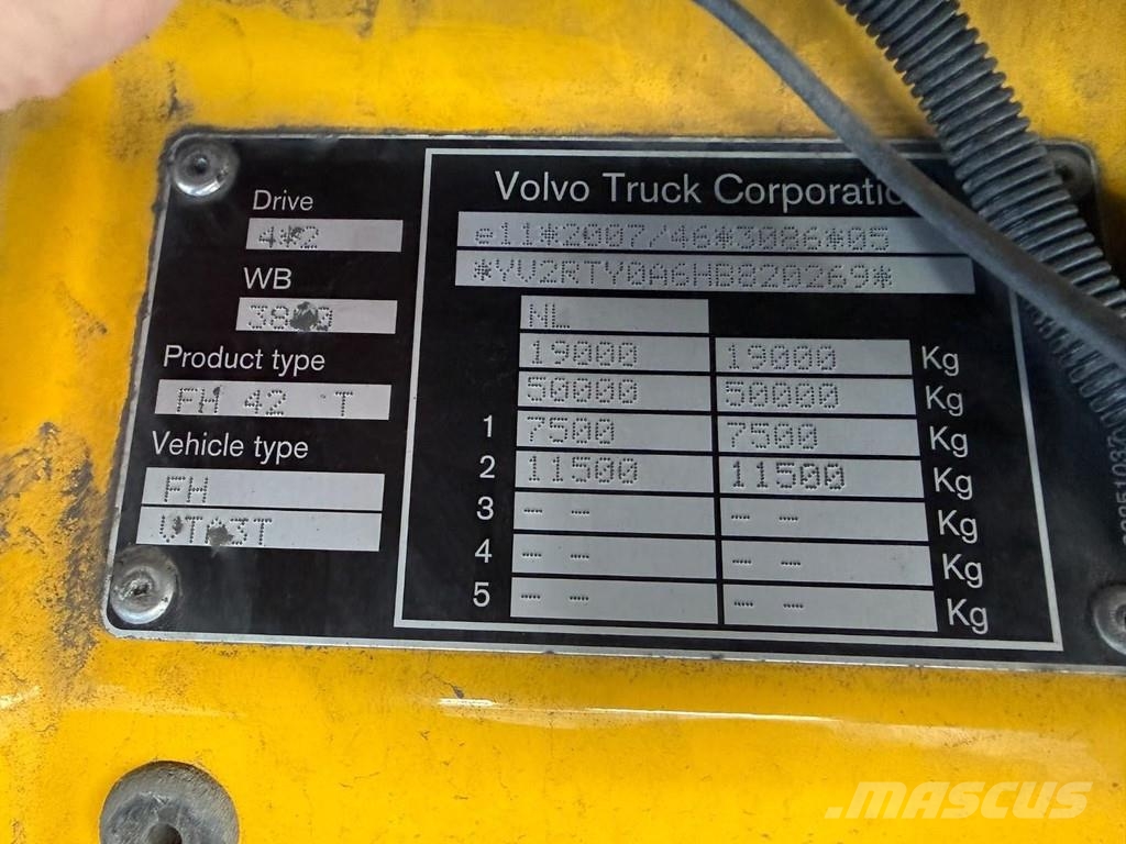 Volvo FH 460 4X2 EURO 6 MEGA + LIFTING DISH (HEFSCHOTEL) Sadulveokid