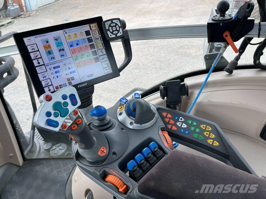 Fendt 826 VARIO PROFI + Traktorid