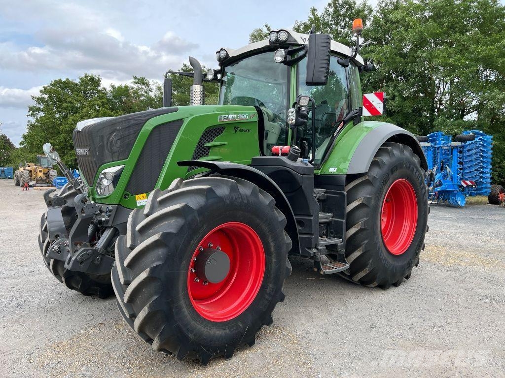 Fendt 826 VARIO PROFI + Traktorid