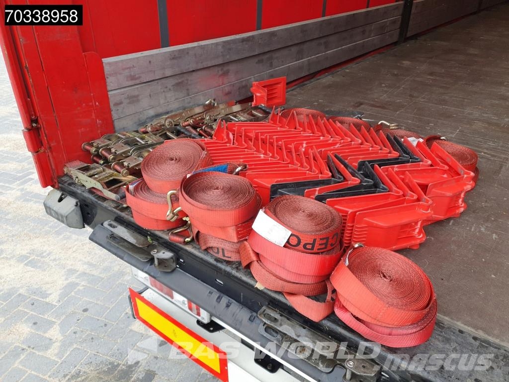 Krone SD Lift Axle MOT 03/27 Tentpoolhaagised