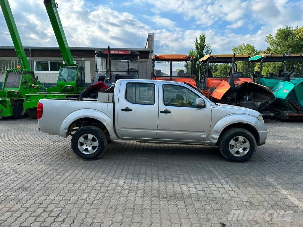Nissan Navara D40 Kistehergépjárművek