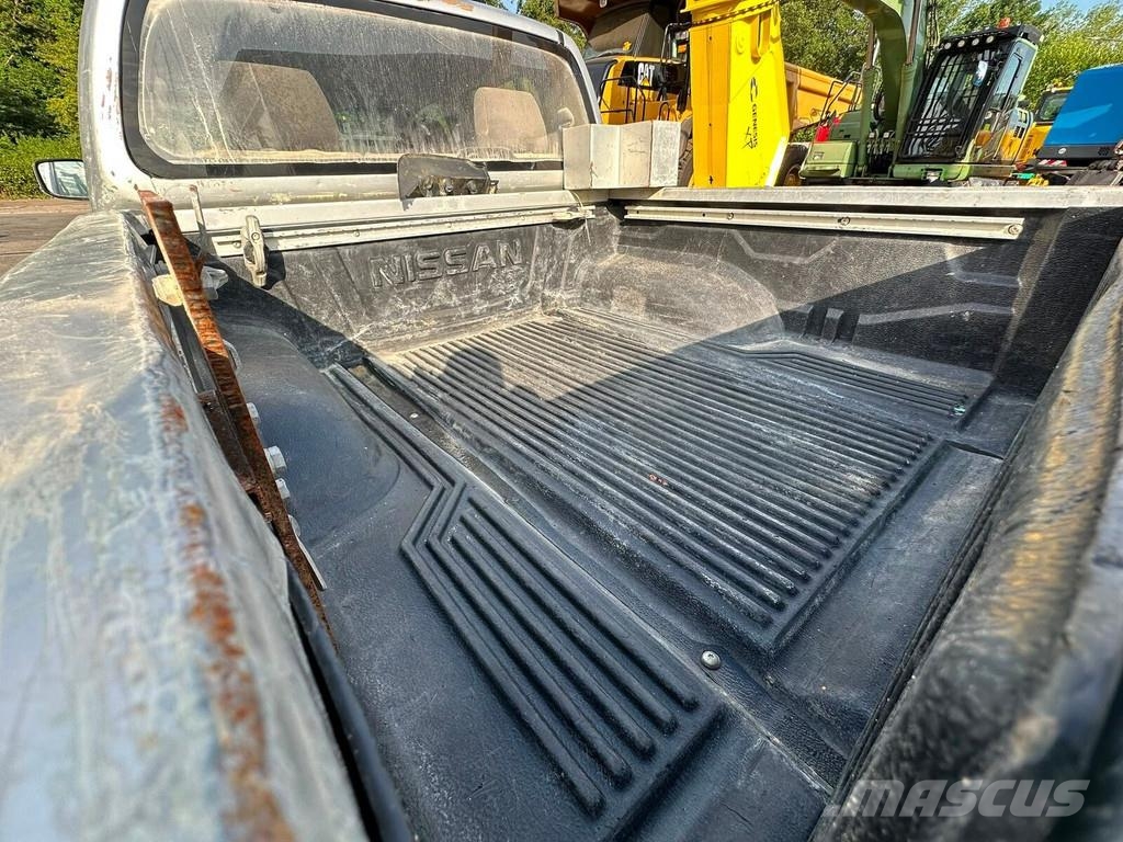 Nissan Navara D40 Kistehergépjárművek