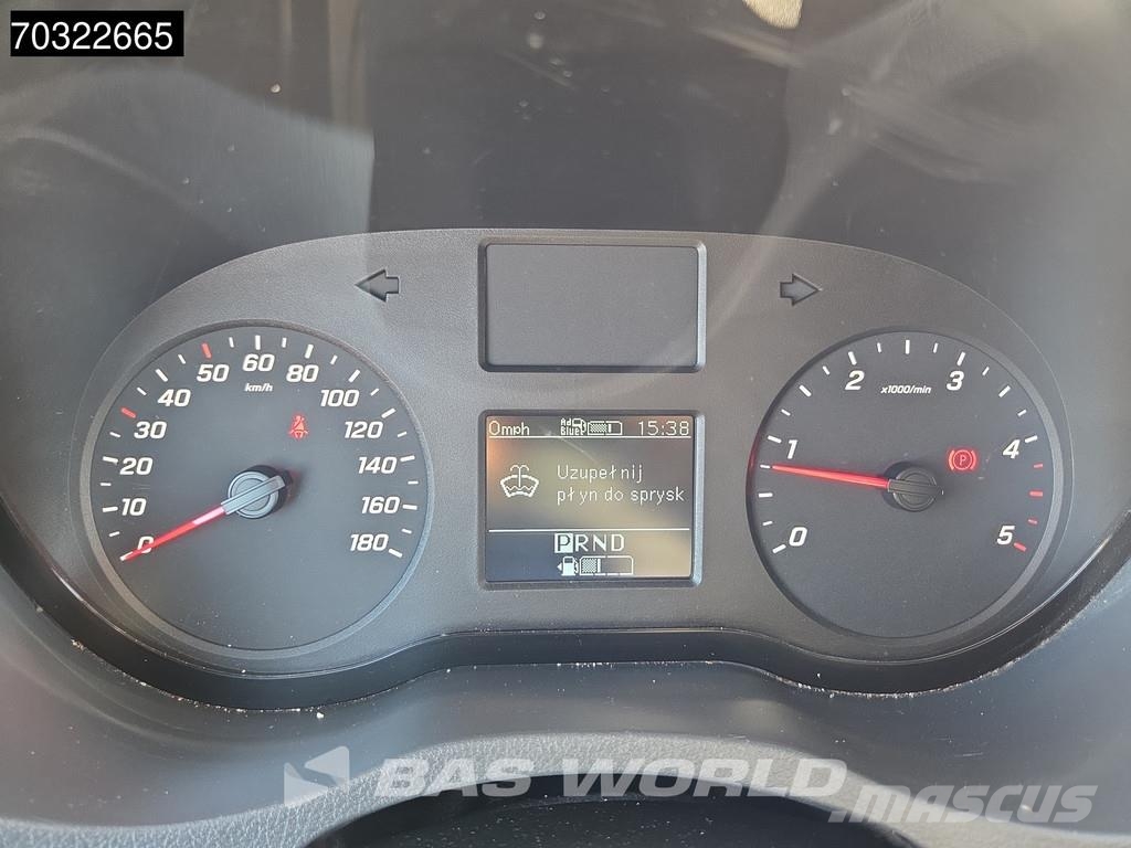 Mercedes-Benz Sprinter 215 CDI Automatik 150PS L2H2 Klima Kamera Panel vans