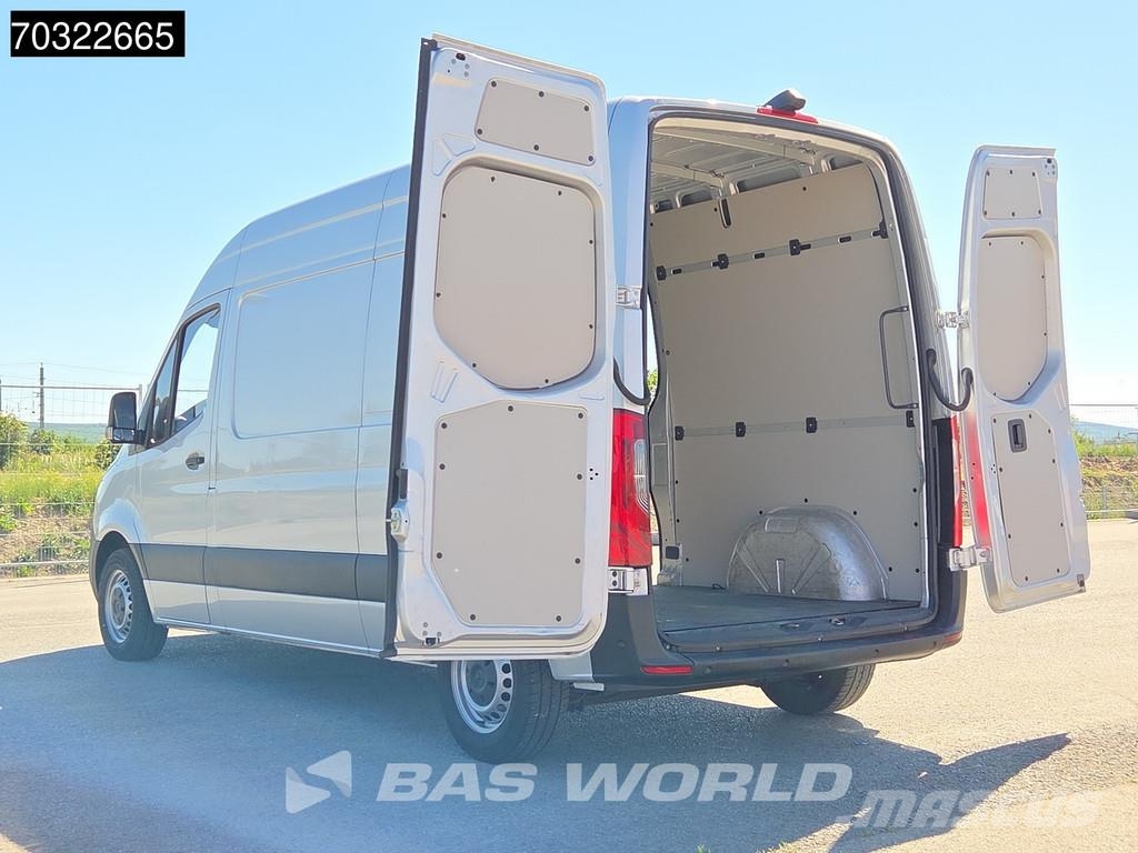 Mercedes-Benz Sprinter 215 CDI Automatik 150PS L2H2 Klima Kamera Pakettiautot