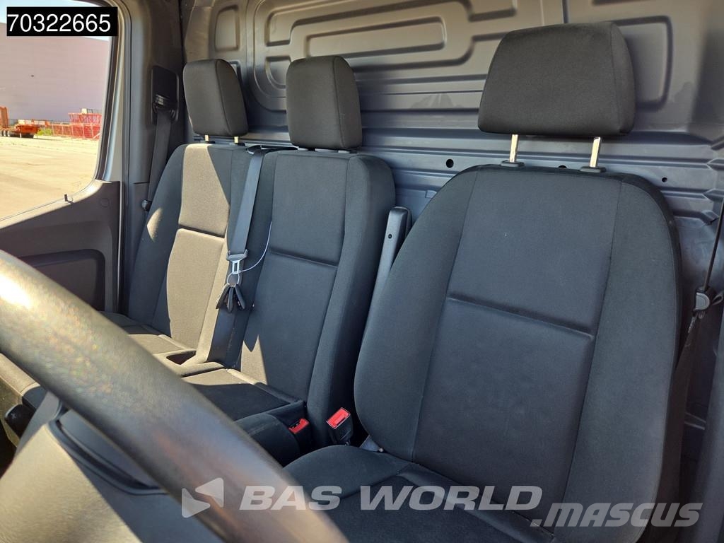 Mercedes-Benz Sprinter 215 CDI Automatik 150PS L2H2 Klima Kamera Panel vans