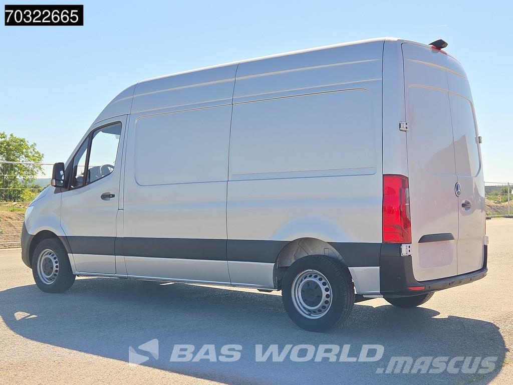 Mercedes-Benz Sprinter 215 CDI Automatik 150PS L2H2 Klima Kamera Pakettiautot