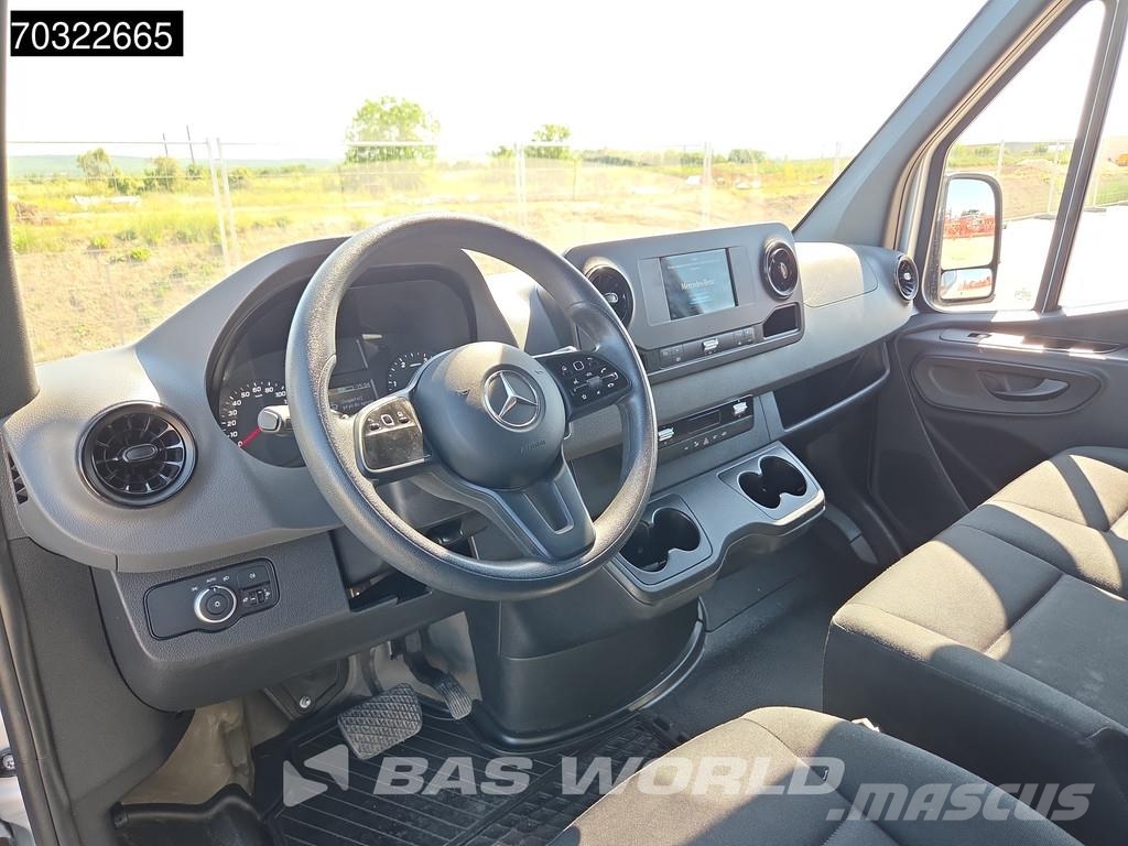 Mercedes-Benz Sprinter 215 CDI Automatik 150PS L2H2 Klima Kamera شاحنة مقفلة