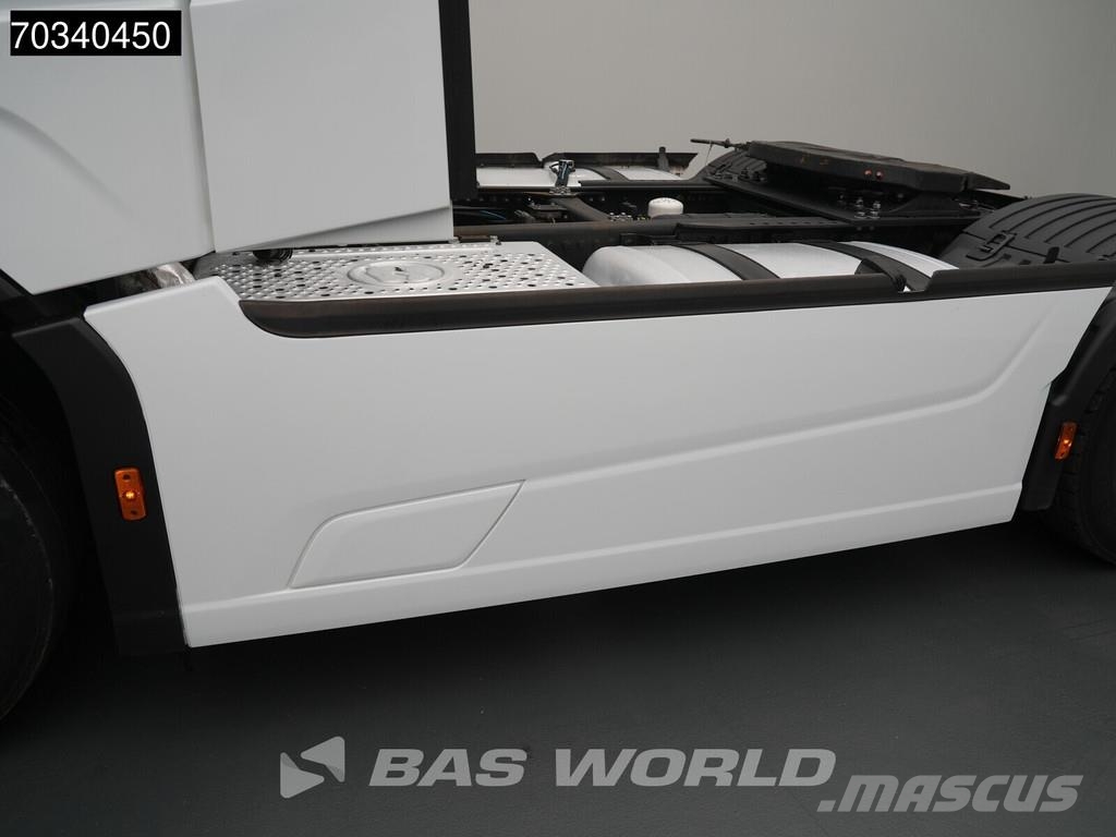 Ford F-Max 500 4X2 Retarder 2xTanks Standklima ACC Navi Тягачі