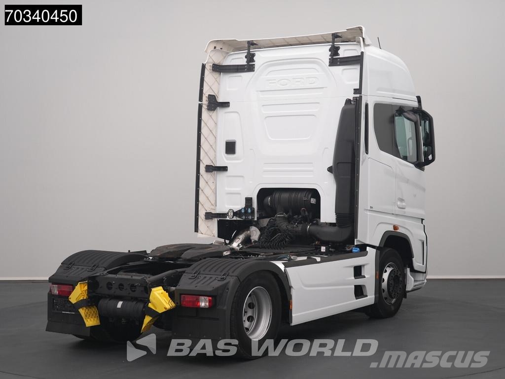 Ford F-Max 500 4X2 Retarder 2xTanks Standklima ACC Navi Тягачі