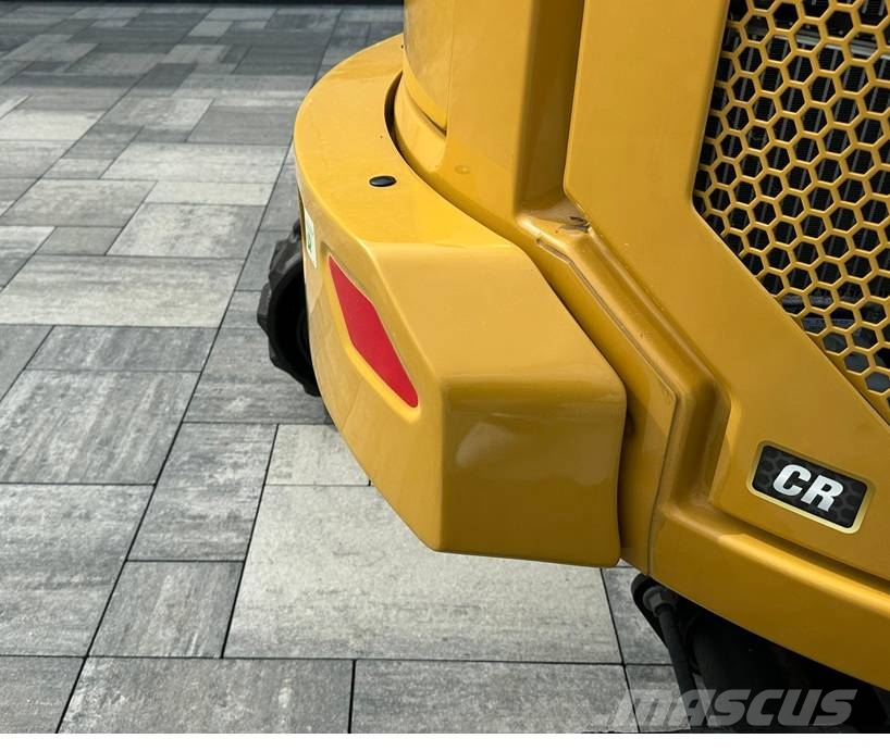 CAT 302.7 CR Mini excavadoras < 7t